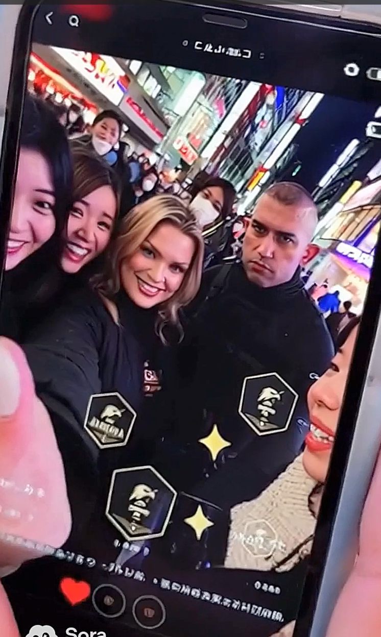 Shibuya crowd reaction to JAMESHA Energy